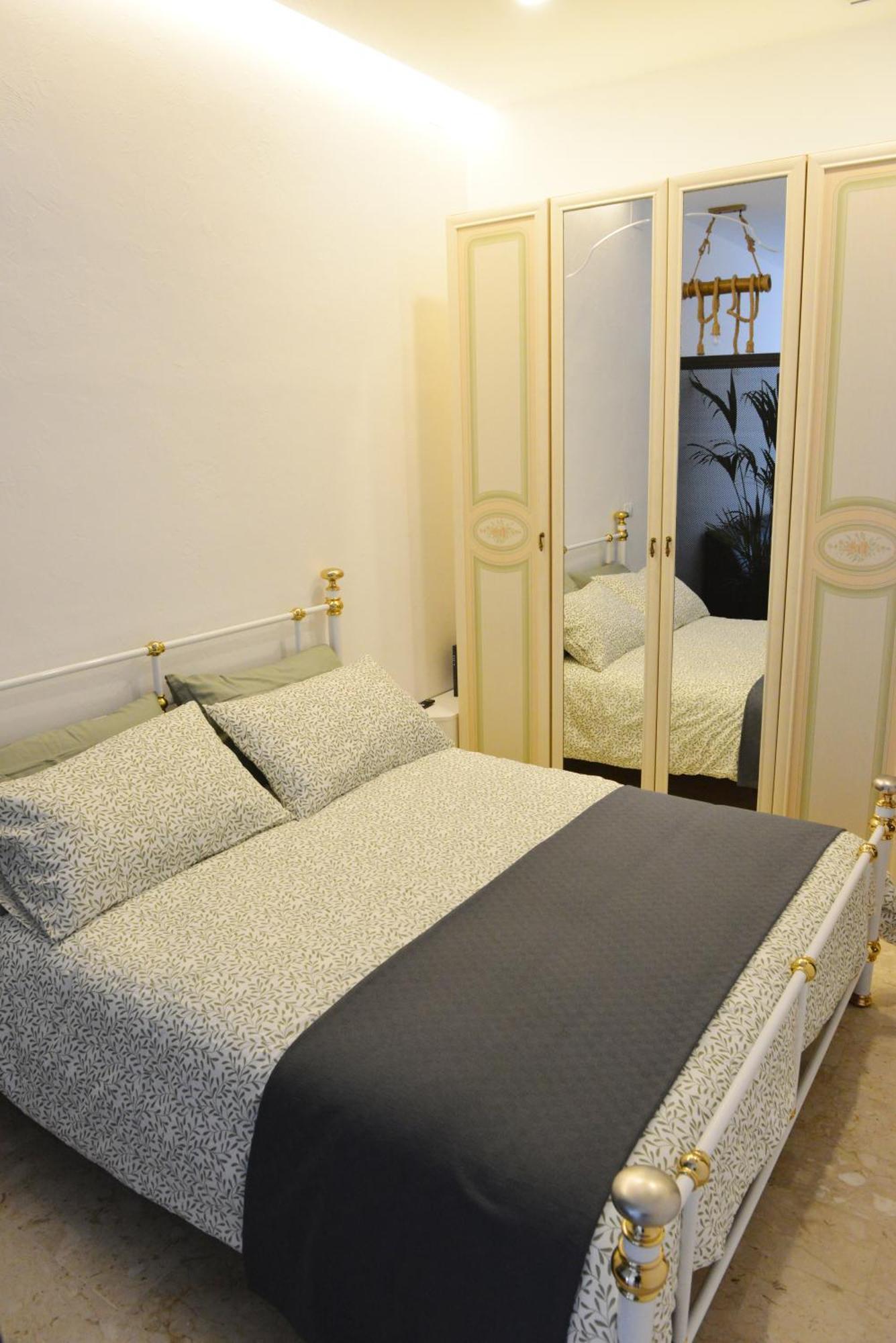 Lippolis Home Monopoli - Locazione Turistica Ngoại thất bức ảnh